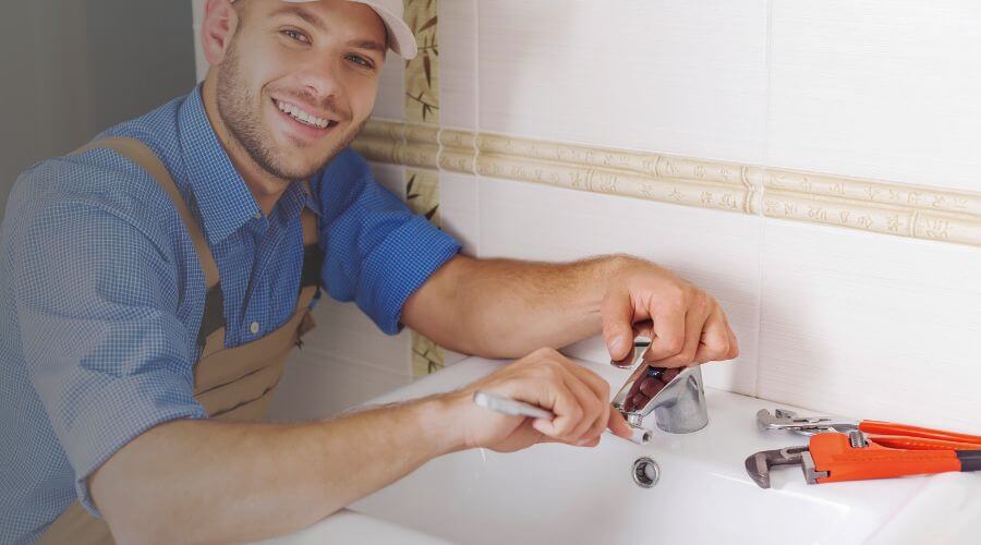 Handle or spout repair in Murdock, KS